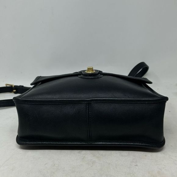 Coach Black Crossbody Bag with Structured Design - Picture 7 of 11
